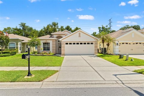 House in Land O' Lakes, Florida 2 bedrooms, 144.46 sq.m. № 2157738 - photo 4