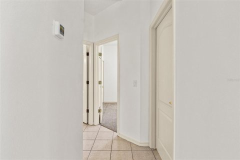 House in Land O' Lakes, Florida 2 bedrooms, 144.46 sq.m. № 2157738 - photo 26