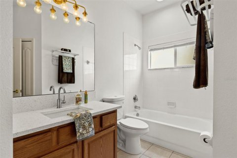 House in Land O' Lakes, Florida 2 bedrooms, 144.46 sq.m. № 2157738 - photo 29