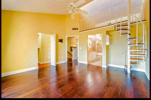 Touwnhouse à vendre à South Pasadena, Floride: 2 chambres, 139.35 m2 № 1523009 - photo 4