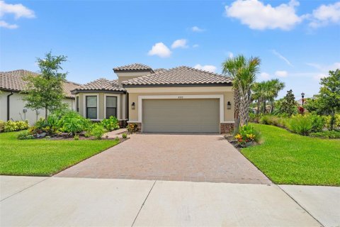 House in Wesley Chapel, Florida 3 bedrooms, 223.24 sq.m. № 1818967 - photo 3