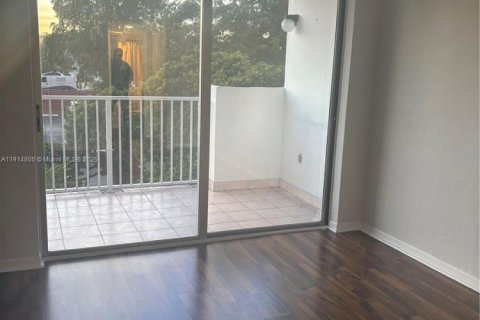 Купить кондоминиум в Майами, Флорида 1 спальня, 79.15м2, № 1970508 - фото 8