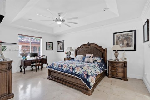Villa ou maison à vendre à Hialeah, Floride: 5 chambres, 265.24 m2 № 1949031 - photo 15