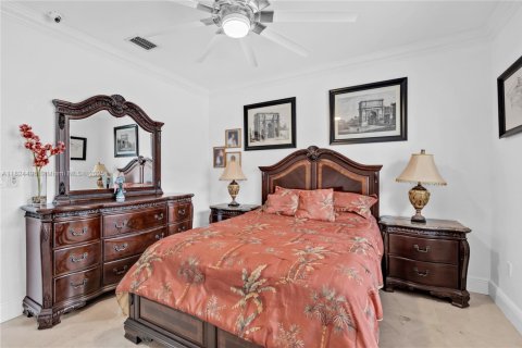 Villa ou maison à vendre à Hialeah, Floride: 5 chambres, 265.24 m2 № 1949031 - photo 23