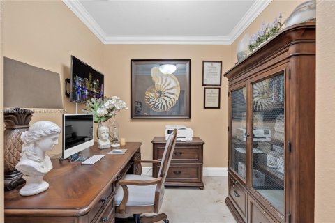 Villa ou maison à vendre à Hialeah, Floride: 5 chambres, 265.24 m2 № 1949031 - photo 22