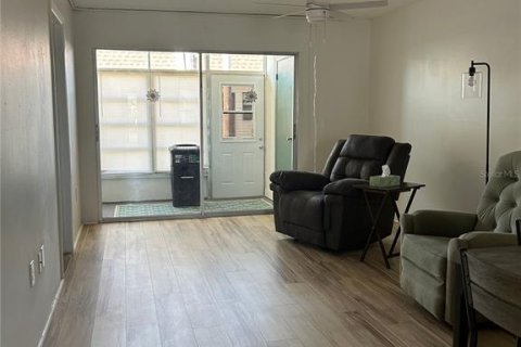 Copropriété à vendre à Seminole, Floride: 2 chambres, 74.79 m2 № 1778367 - photo 3