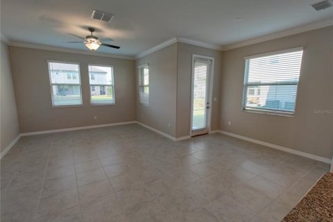 Townhouse in Wesley Chapel, Florida 3 bedrooms, 167.87 sq.m. № 2388249 - photo 9
