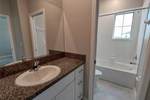 Townhouse in Wesley Chapel, Florida 3 bedrooms, 167.87 sq.m. № 2388249 - photo 20