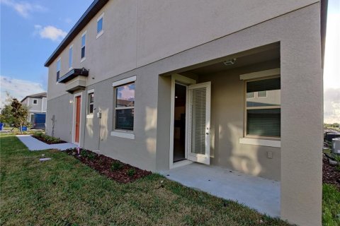 Townhouse in Wesley Chapel, Florida 3 bedrooms, 167.87 sq.m. № 2388249 - photo 25