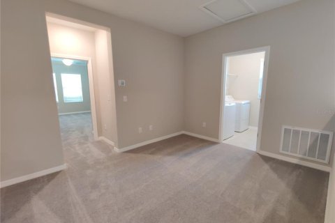 Townhouse in Wesley Chapel, Florida 3 bedrooms, 167.87 sq.m. № 2388249 - photo 12