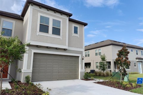 Townhouse in Wesley Chapel, Florida 3 bedrooms, 167.87 sq.m. № 2388249 - photo 3