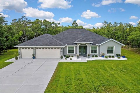 Casa en Weeki Wachee, Florida 4 dormitorios, 199.18 m2 № 2138266