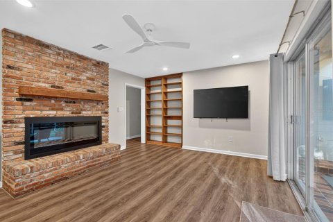 House in Gainesville, Florida 4 bedrooms, 194.91 sq.m. № 2431938 - photo 18