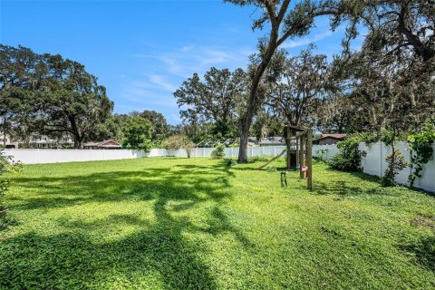 House in Seffner, Florida 3 bedrooms, 201.23 sq.m. № 1901931 - photo 21