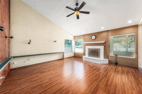 House in Seffner, Florida 3 bedrooms, 201.23 sq.m. № 1901931 - photo 4