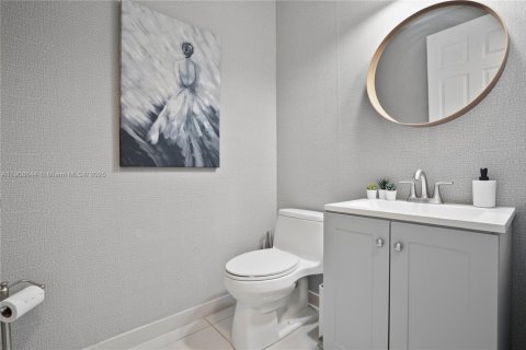 Villa ou maison à vendre à Doral, Floride: 5 chambres, 277.96 m2 № 1966639 - photo 14