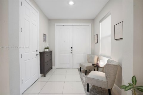 Villa ou maison à vendre à Doral, Floride: 5 chambres, 277.96 m2 № 1966639 - photo 5