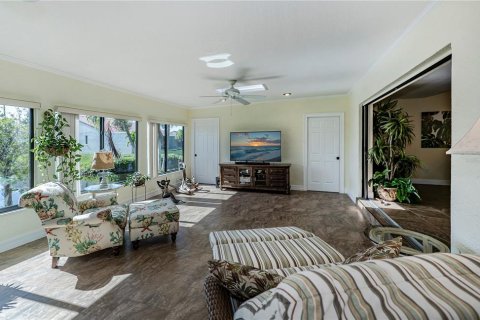 House in Punta Gorda, Florida 3 bedrooms, 239.87 sq.m. № 1907571 - photo 21