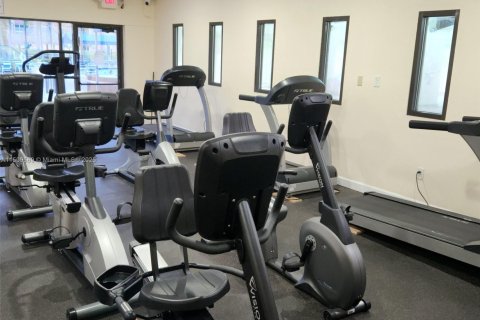 Condo in Sunrise, Florida, 2 bedrooms  № 1957545 - photo 29