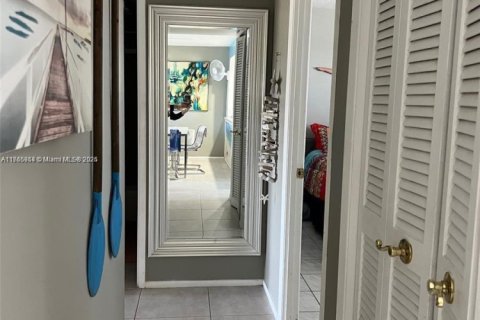 Condominio en venta en Hollywood, Florida, 2 dormitorios, 92.16 m2 № 2042399 - foto 15