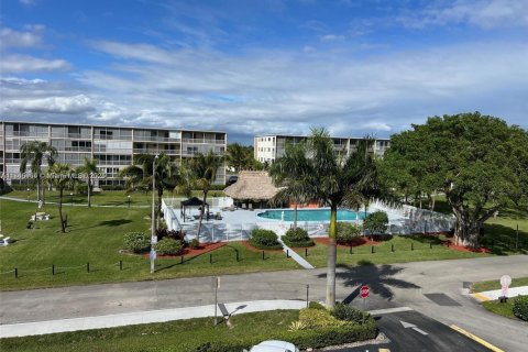 Condominio en venta en Hollywood, Florida, 2 dormitorios, 92.16 m2 № 2042399 - foto 30