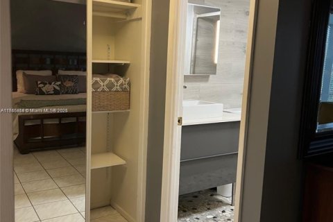 Condominio en venta en Hollywood, Florida, 2 dormitorios, 92.16 m2 № 2042399 - foto 23