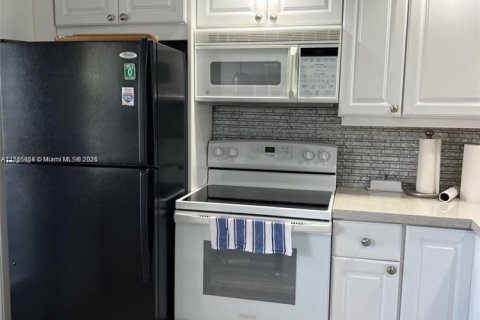 Condominio en venta en Hollywood, Florida, 2 dormitorios, 92.16 m2 № 2042399 - foto 6