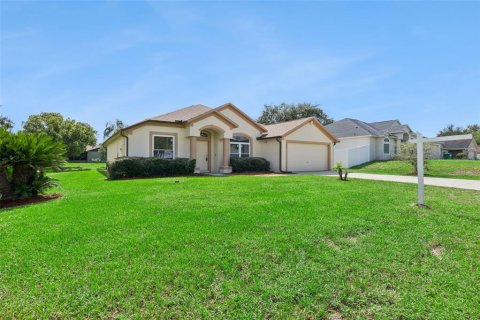 House in Deltona, Florida 4 bedrooms, 196.21 sq.m. № 2394226 - photo 3