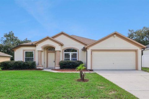 House in Deltona, Florida 4 bedrooms, 196.21 sq.m. № 2394226
