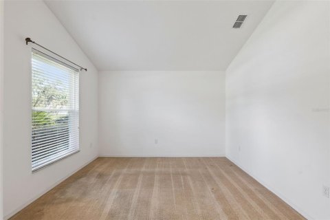 House in Deltona, Florida 4 bedrooms, 196.21 sq.m. № 2394226 - photo 7