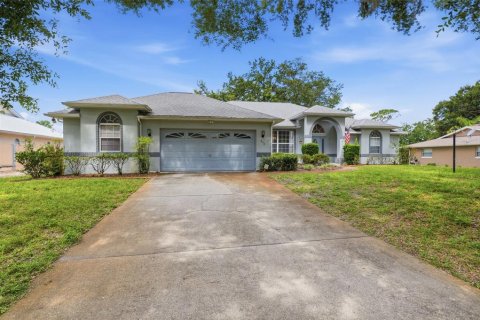 Villa ou maison à Crystal River, Floride 3 chambres, 205.78 m2 № 2227034