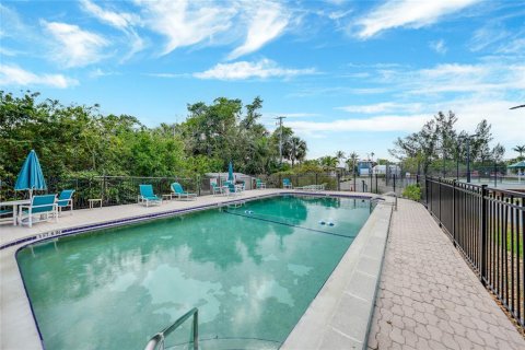 Condo in Punta Gorda, Florida, 3 bedrooms  № 1613728 - photo 26