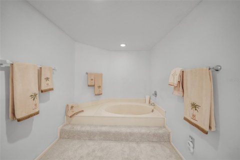 Condo in Punta Gorda, Florida, 3 bedrooms  № 1613728 - photo 15