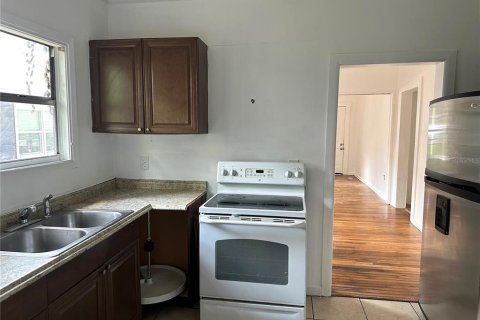 Immobilier commercial à vendre à Tampa, Floride: 164.44 m2 № 1902140 - photo 7