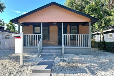 Immobilier commercial à vendre à Tampa, Floride: 164.44 m2 № 1902140 - photo 1