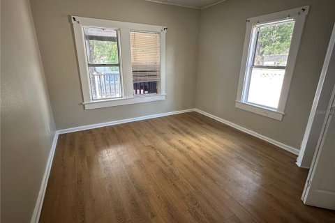 Immobilier commercial à vendre à Tampa, Floride: 164.44 m2 № 1902140 - photo 4