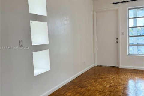 Apartamento en alquiler en Miami, Florida, 2 dormitorios, 93.65 m2 № 2043841 - foto 6