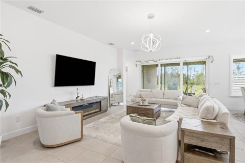 Villa ou maison à vendre à Wesley Chapel, Floride: 5 chambres, 307.23 m2 № 2408173 - photo 14