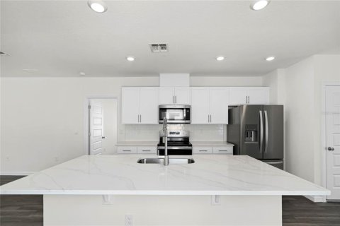 Casa en venta en Winter Haven, Florida, 3 dormitorios, 147.99 m2 № 2280094 - foto 6