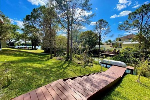 House in Brandon, Florida 4 bedrooms, 274.06 sq.m. № 1552712 - photo 5