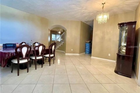 House in Brandon, Florida 4 bedrooms, 274.06 sq.m. № 1552712 - photo 9