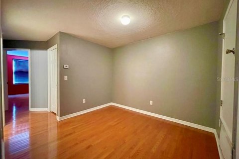 House in Brandon, Florida 4 bedrooms, 274.06 sq.m. № 1552712 - photo 25