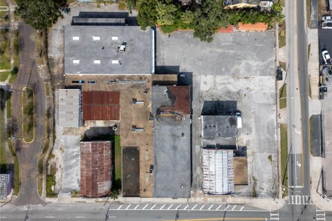 Immobilier commercial à vendre à Orlando, Floride: 2392.88 m2 № 1919916 - photo 2