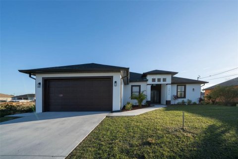 Casa en venta en Lehigh Acres, Florida, 3 dormitorios, 168.9 m2 № 1523446 - foto 1