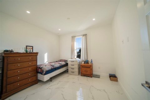 Casa en venta en Lehigh Acres, Florida, 3 dormitorios, 168.9 m2 № 1523446 - foto 24