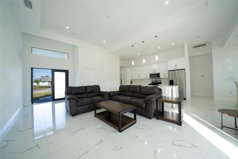 Casa en venta en Lehigh Acres, Florida, 3 dormitorios, 168.9 m2 № 1523446 - foto 7