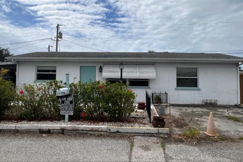 Commercial property in Tampa, Florida 2 bedrooms, 53.7 sq.m. № 2366576