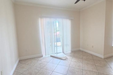 Condo in Orlando, Florida, 1 bedroom  № 2207292 - photo 3