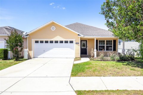 House in Alachua, Florida 3 bedrooms, 130.99 sq.m. № 1680623 - photo 1
