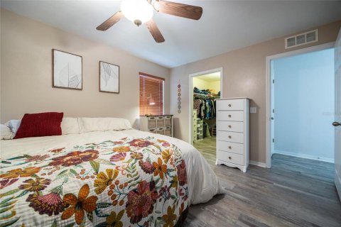House in Alachua, Florida 3 bedrooms, 130.99 sq.m. № 1680623 - photo 17